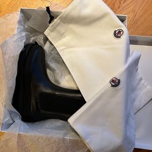 Moncler - Coralyne Chelsea black Boot Size 6 NEW